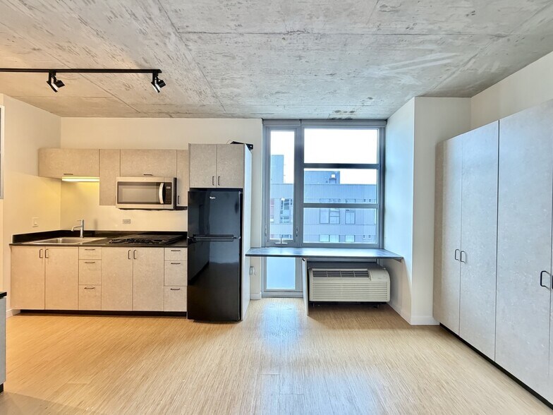 Building Photo - 1515 N Fremont St