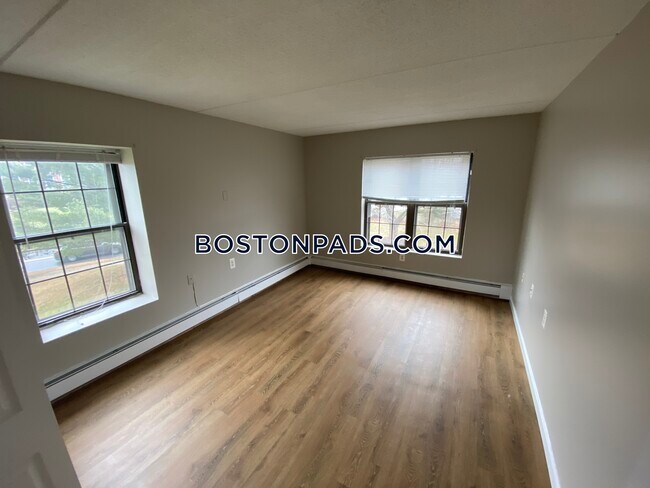 Building Photo - 757 Highland Ave