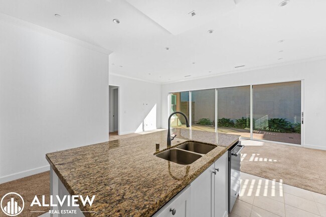 Building Photo - Gorgeous 3 bedroom 2.5 bath home in the newly constructed association of Eastwood Village!