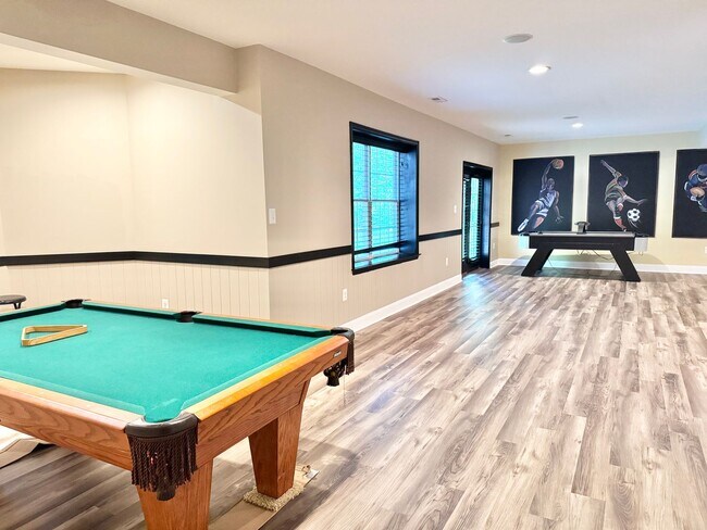 Building Photo - GORGEOUS FORMER MODEL HOME - MINUTES TO QUANTICO