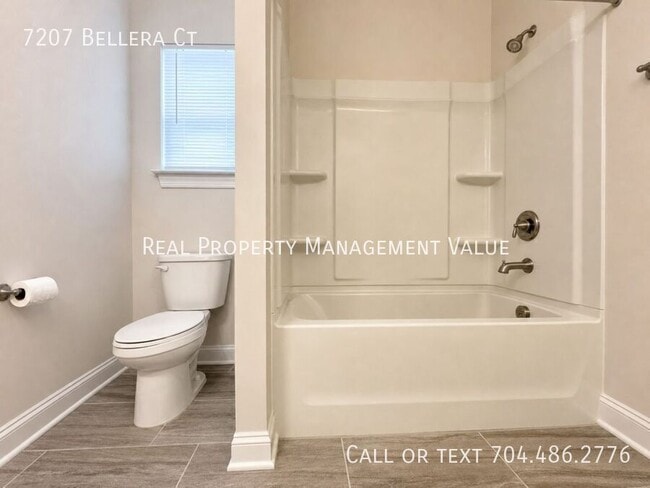 Building Photo - 7207 Bellera Ct