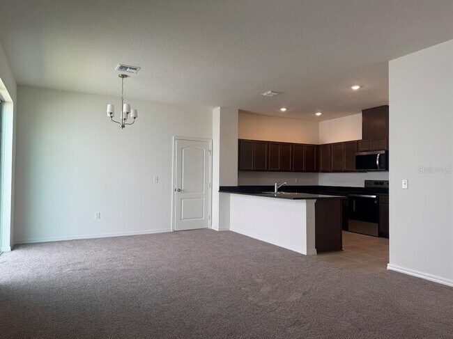 Building Photo - 2723 Plover St