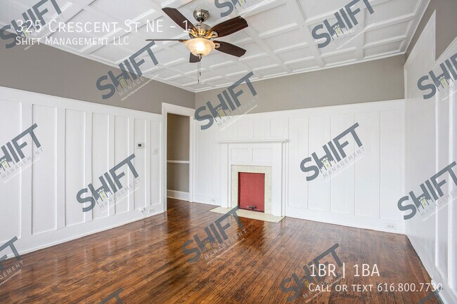 Building Photo - 325 Crescent St NE