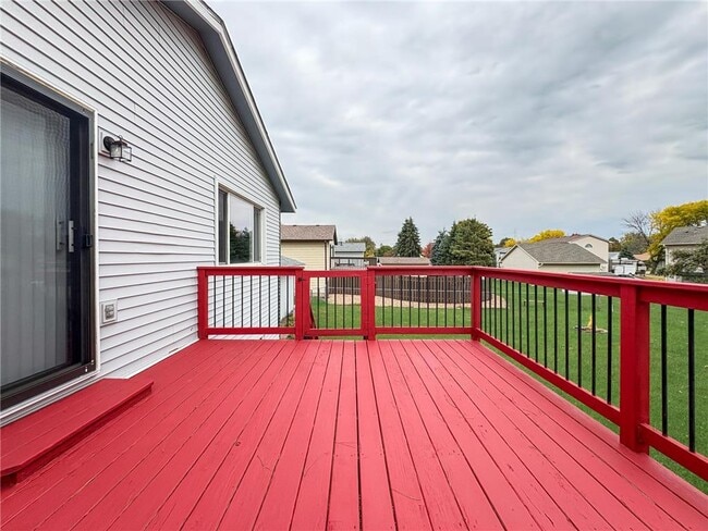 Building Photo - 9700 Thomas Ave N