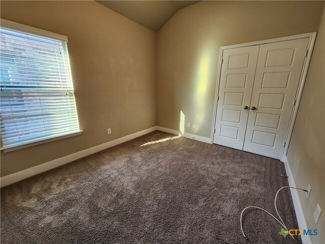 Building Photo - 1221 FM306