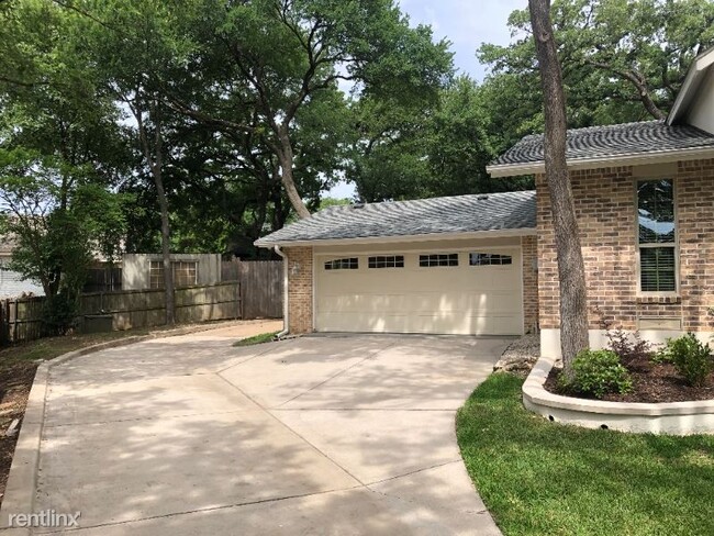 Building Photo - 5 br, 3 bath House - 2913 Pacific Ct