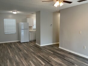 Building Photo - Pesanti 1337-1339 E. Myrtle