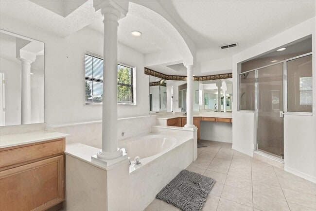 Building Photo - 871 Blairmont Ln