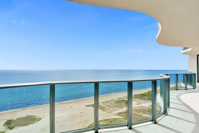 Building Photo - 900 N Ocean Blvd