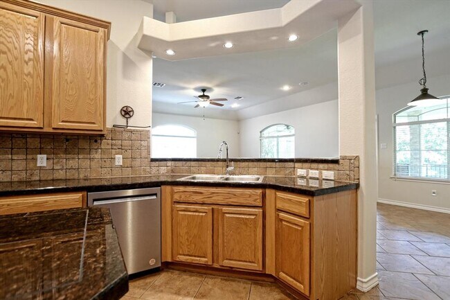 Building Photo - 16612 Barrhead Cove