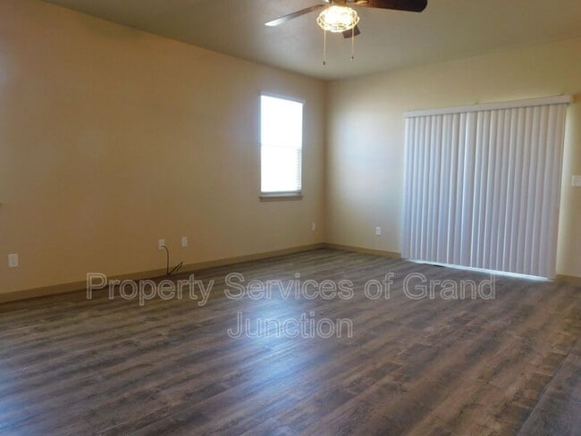 Building Photo - 592 Treviso Ct