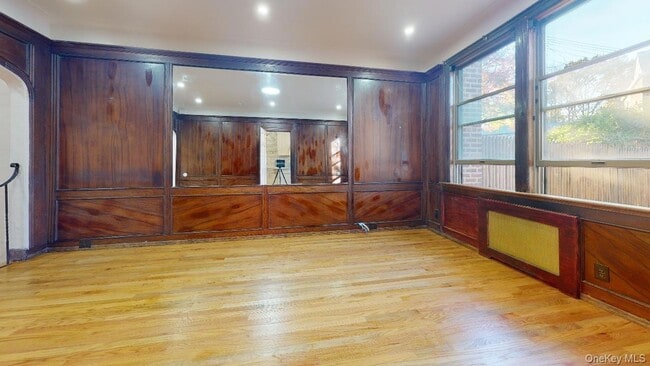 Building Photo - 90-09 68th Ave