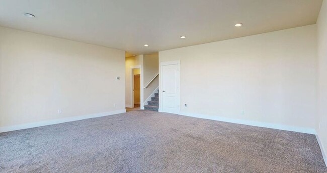Building Photo - 3818 W 48th Ave