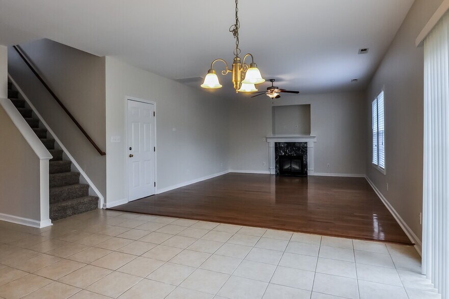 Building Photo - 407 Morganite Ct