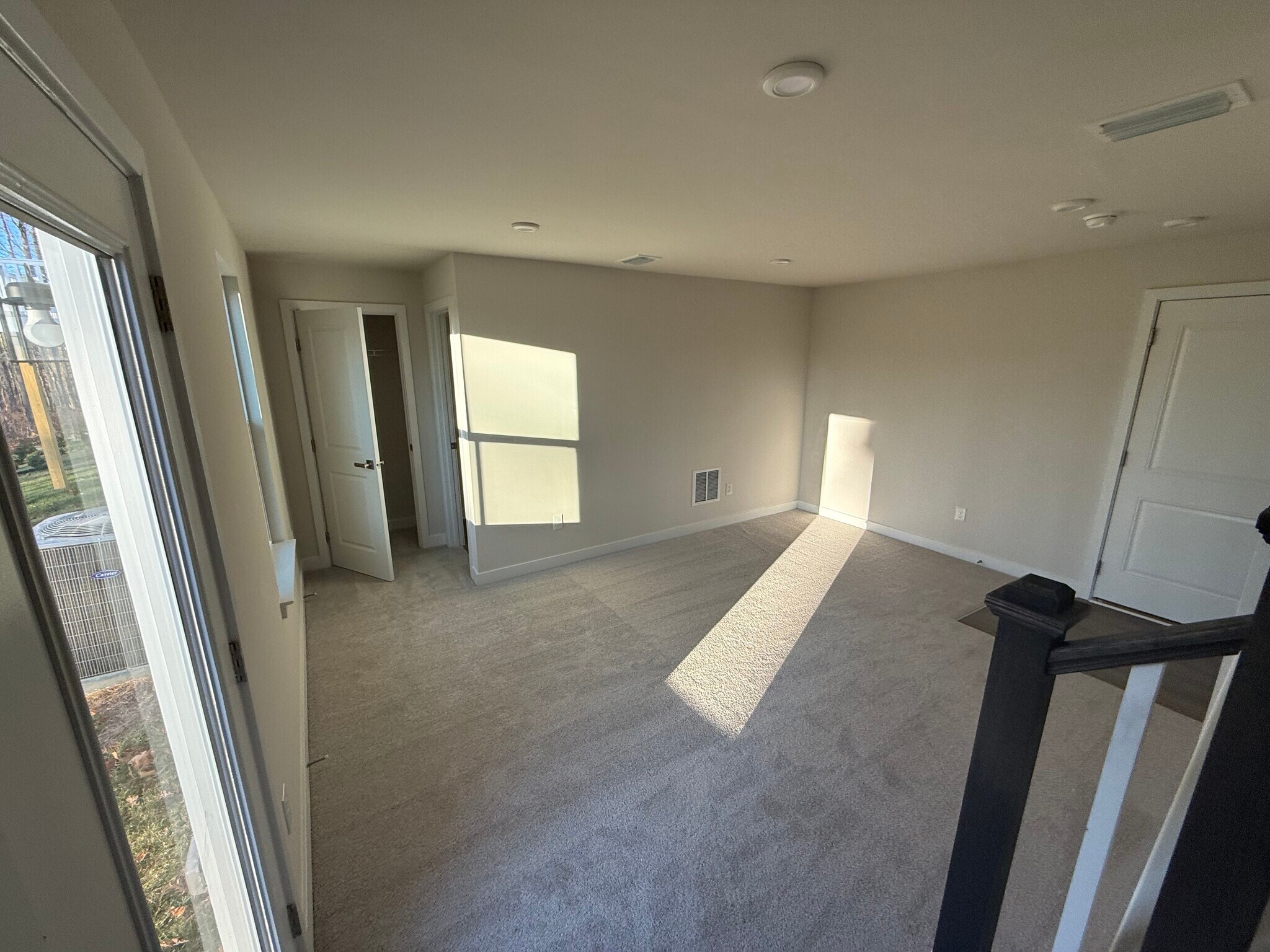 Building Photo - 4337 Reusch Cir