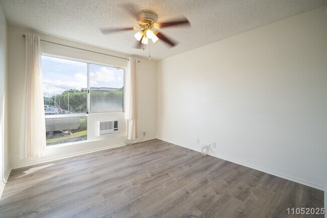 Building Photo - Move-In Ready! 2br, 2ba in Ewa, $2650, Sch...