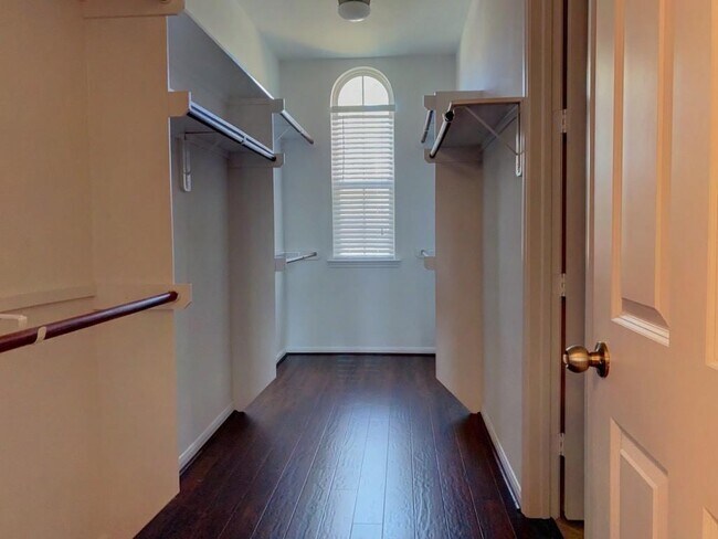 Building Photo - 20111 Ivory Valley Ln