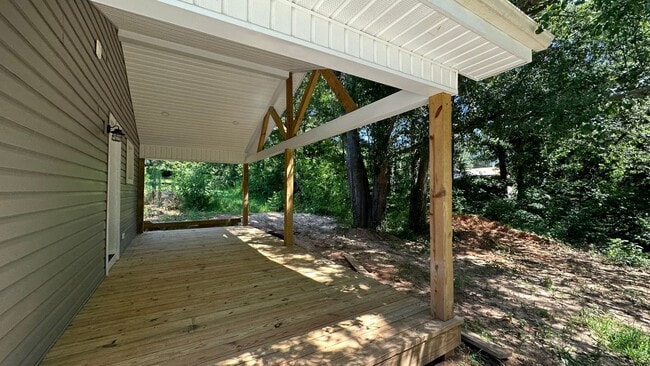 Building Photo - Charming Brand New 1 Bedroom 1 Bath Duplex