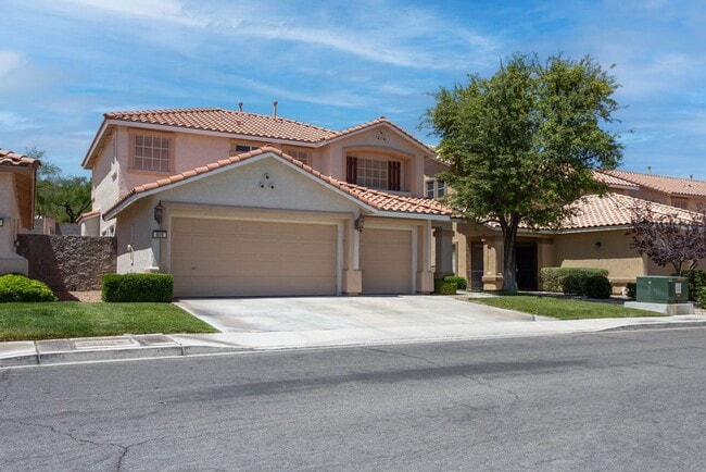 Building Photo - 809 Royal Birch Ln