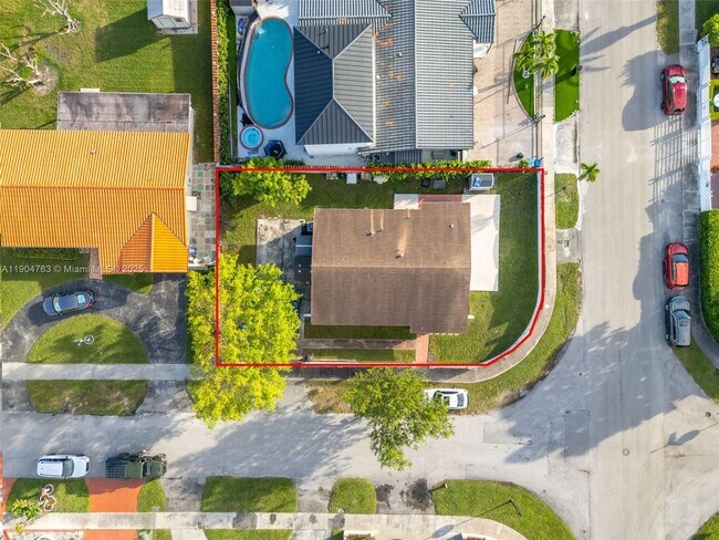 Building Photo - 10364 SW 6th St