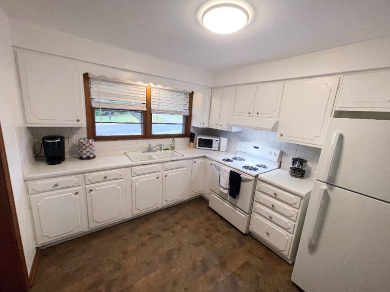 Building Photo - 2417 Quail Dr