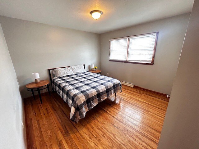 2 bedrooms upstairs and 1 down - 7215 18th Ave S