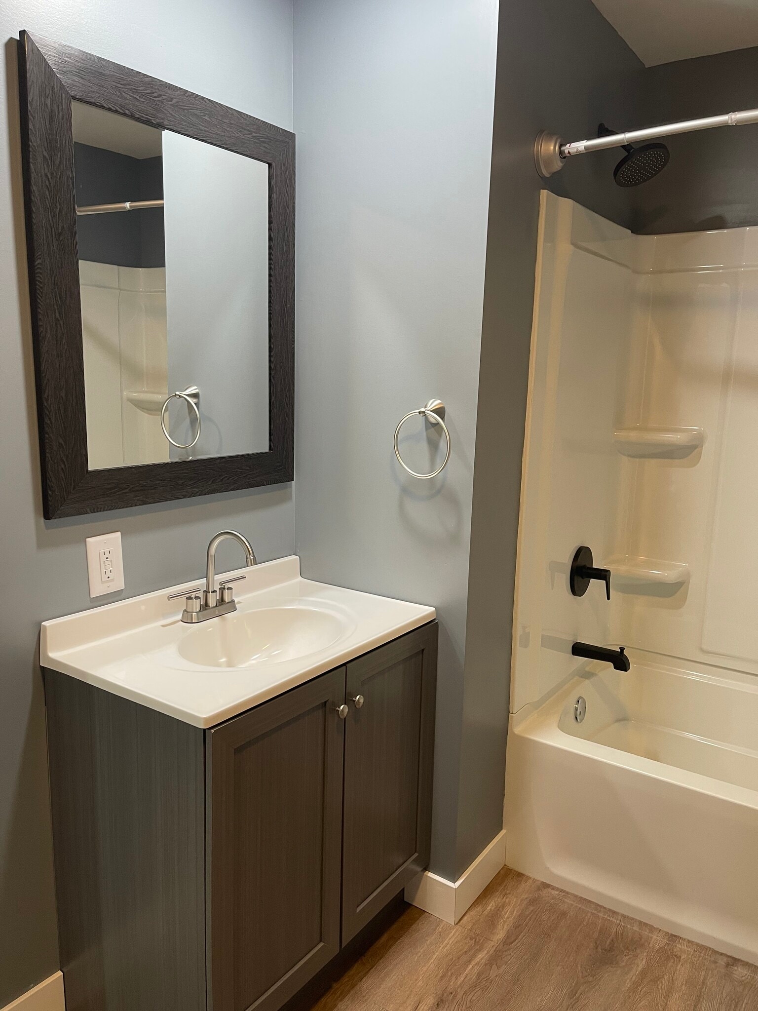 Building Photo - 1032 Denner St