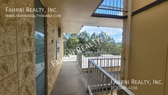 Building Photo - 95-2040 Waikalani Place E-503-