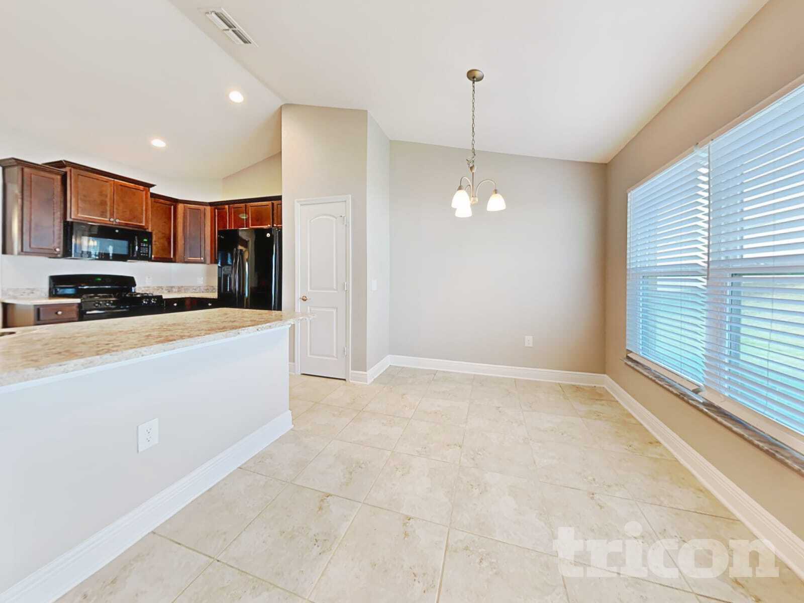 Building Photo - 1599 Lemon Ave