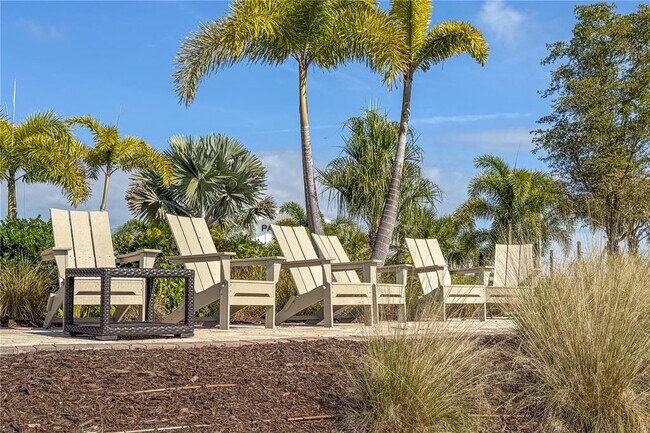 Building Photo - 17637 Crescent Moon Lp