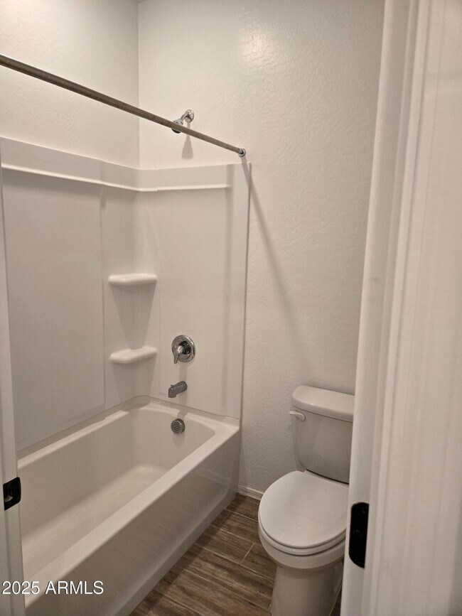 Building Photo - 11854 N Uphoff Dr