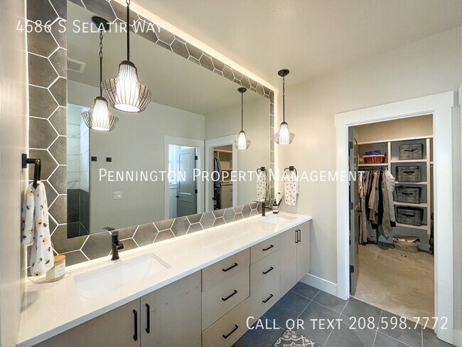 Building Photo - 4586 S Selatir Way