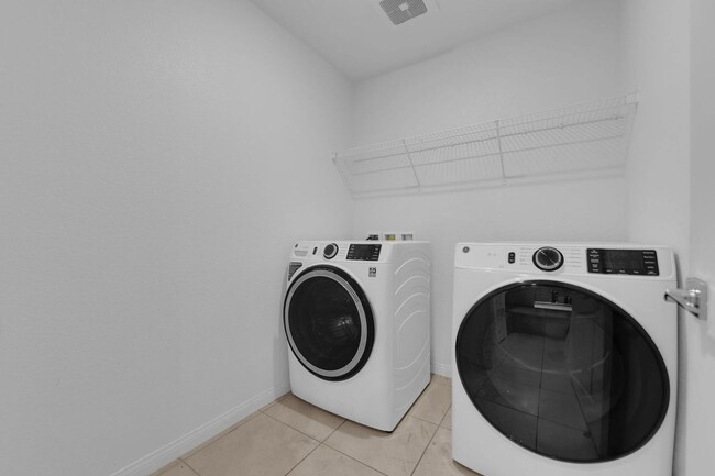 Building Photo - Brand New Build! Townhouse in the heart of Inspirada's Master Planned Community! Coming soon