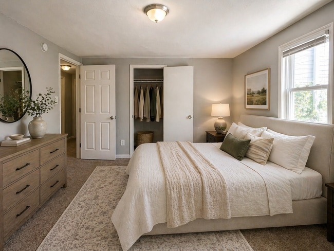 Building Photo - 219 N Claypool Rd