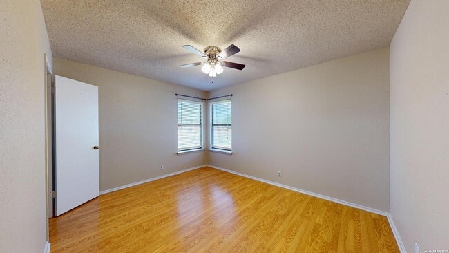 Building Photo - 2210 Muddy Peak Dr