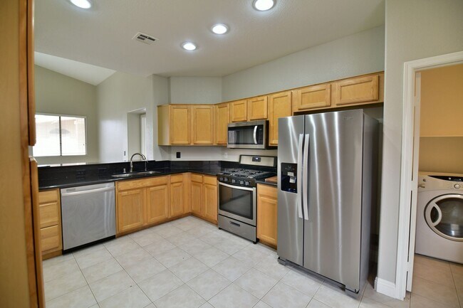 Building Photo - 6157 Copper Crest Dr