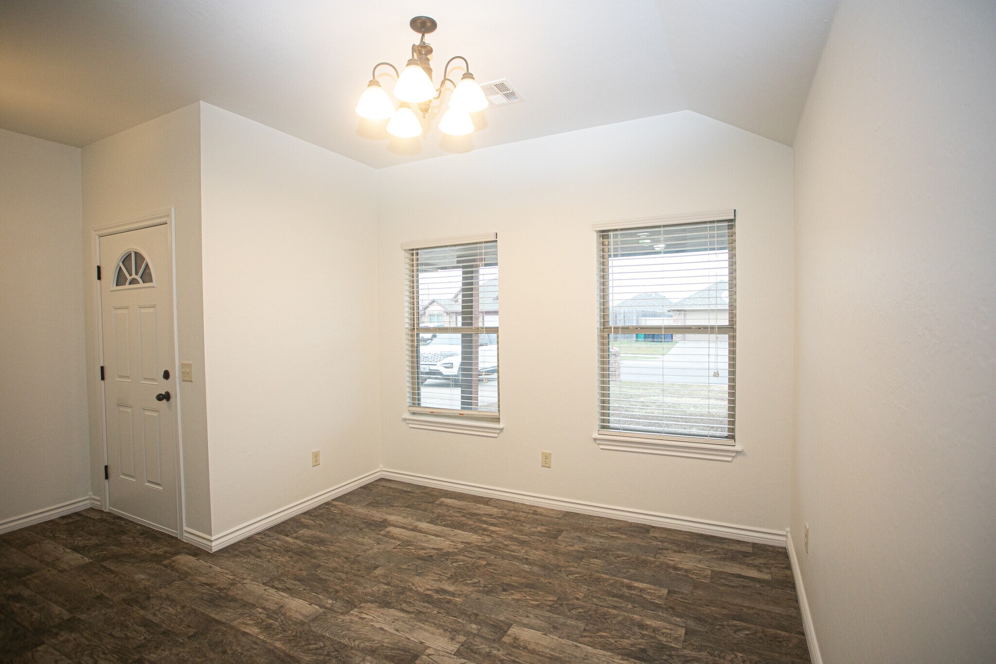 Building Photo - 324 SW 147th St