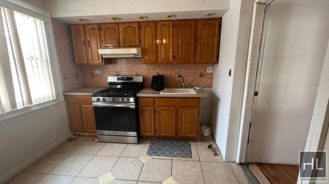 Building Photo - 0 bedroom in BROOKLYN NY 11203