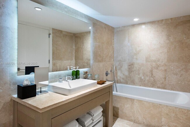 Building Photo - 102 24th St