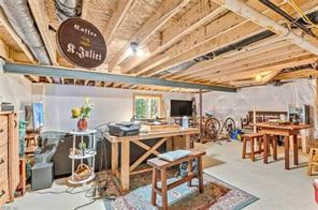 Building Photo - Call Sabrina Thomas at 757-767-0767 for more information