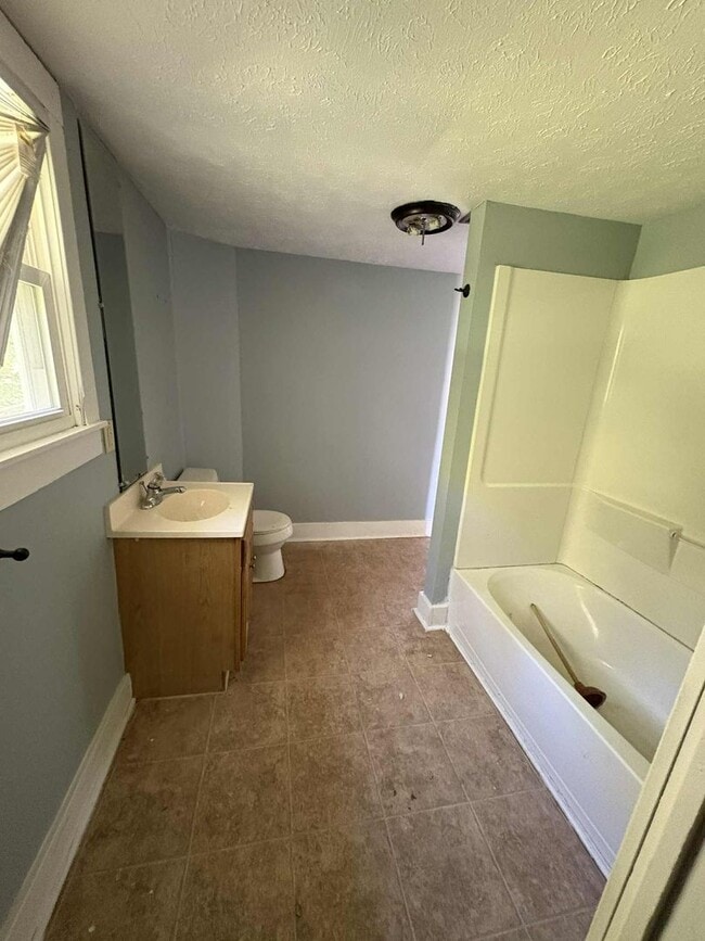 Building Photo - Nice home for rent!