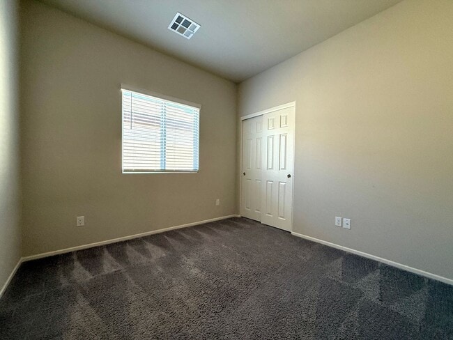 Building Photo - Northwest/ Aliante Area - Newer Townhome 3BD, PRIVATE YARD, ATTACHED GARAGE, ACROSS FROM POOL