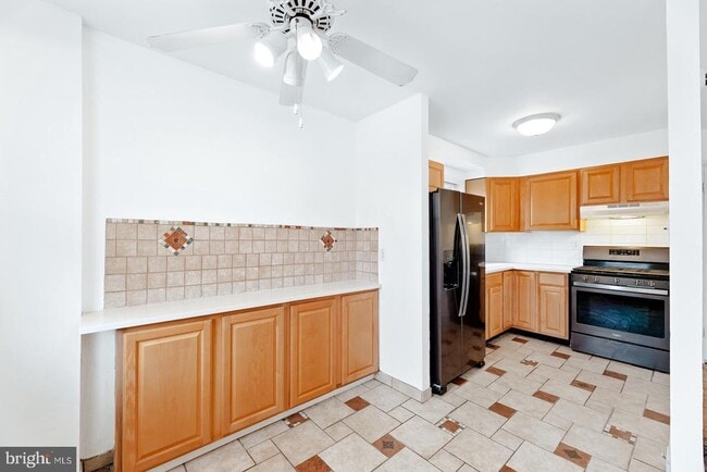 Building Photo - 12450 Knights Rd