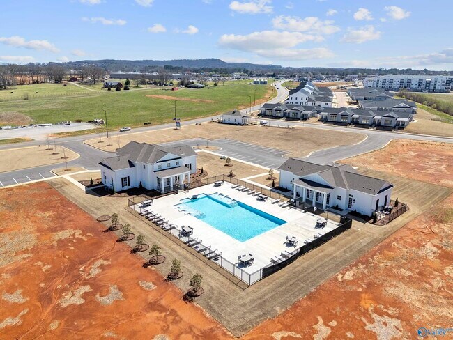 Building Photo - 206 Osceola Cir