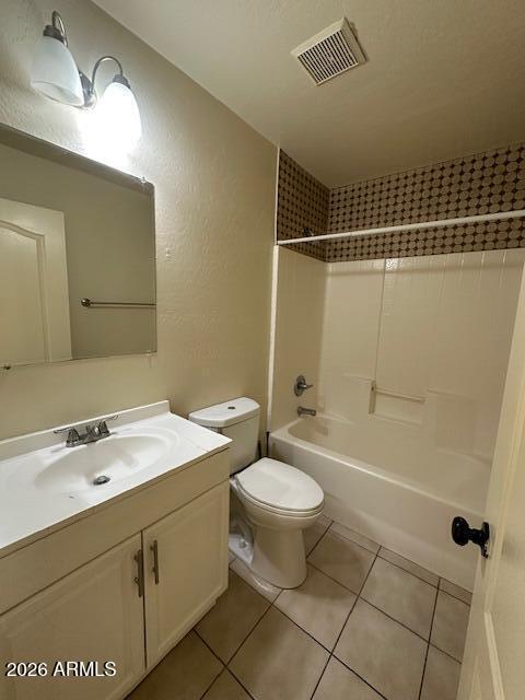 Building Photo - 2629 E Jones Ave