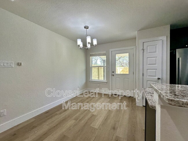 Building Photo - 776 Abigail Aly