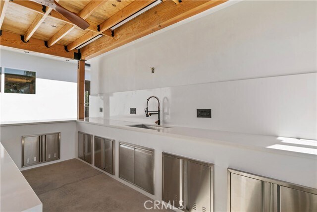 Building Photo - 536 Hampton Rd