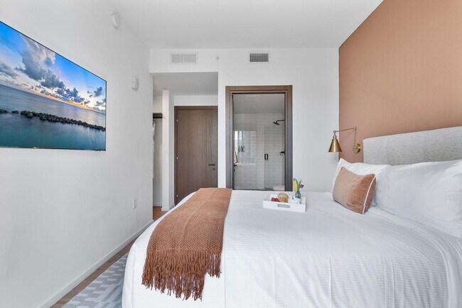 Building Photo - 398 NE 5th St