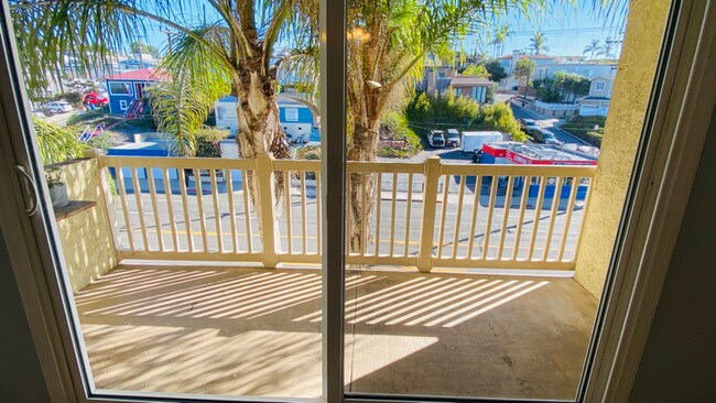 Building Photo - 1707 E Pacific Coast Hwy