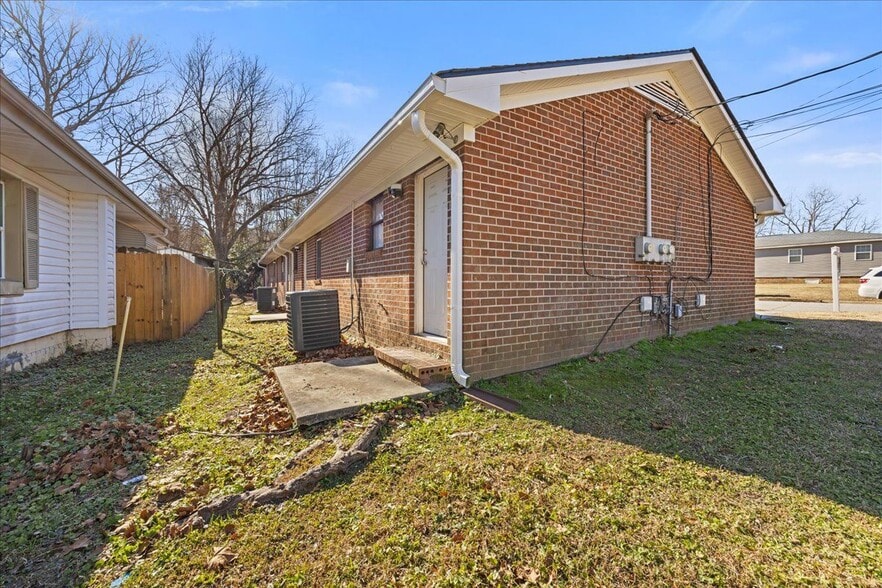 Building Photo - 1601 Betz St